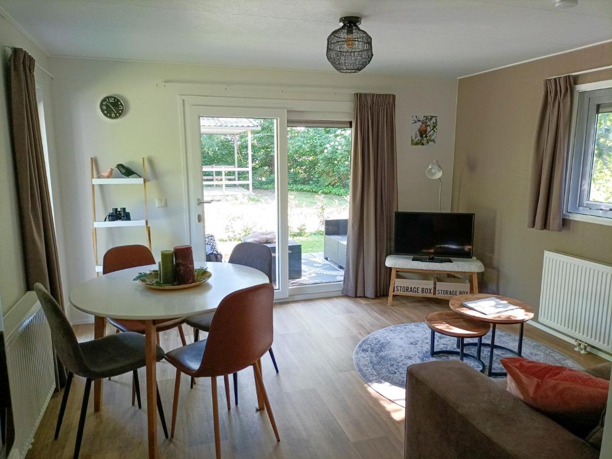 4P Chalet Tolve Met 4 Fietsen Vlakbij Natuurgebieden Drents Friese Wold, Fochteloerveen En Gevangenisdorp Veenhuizen Oosterwolde  Esterno foto