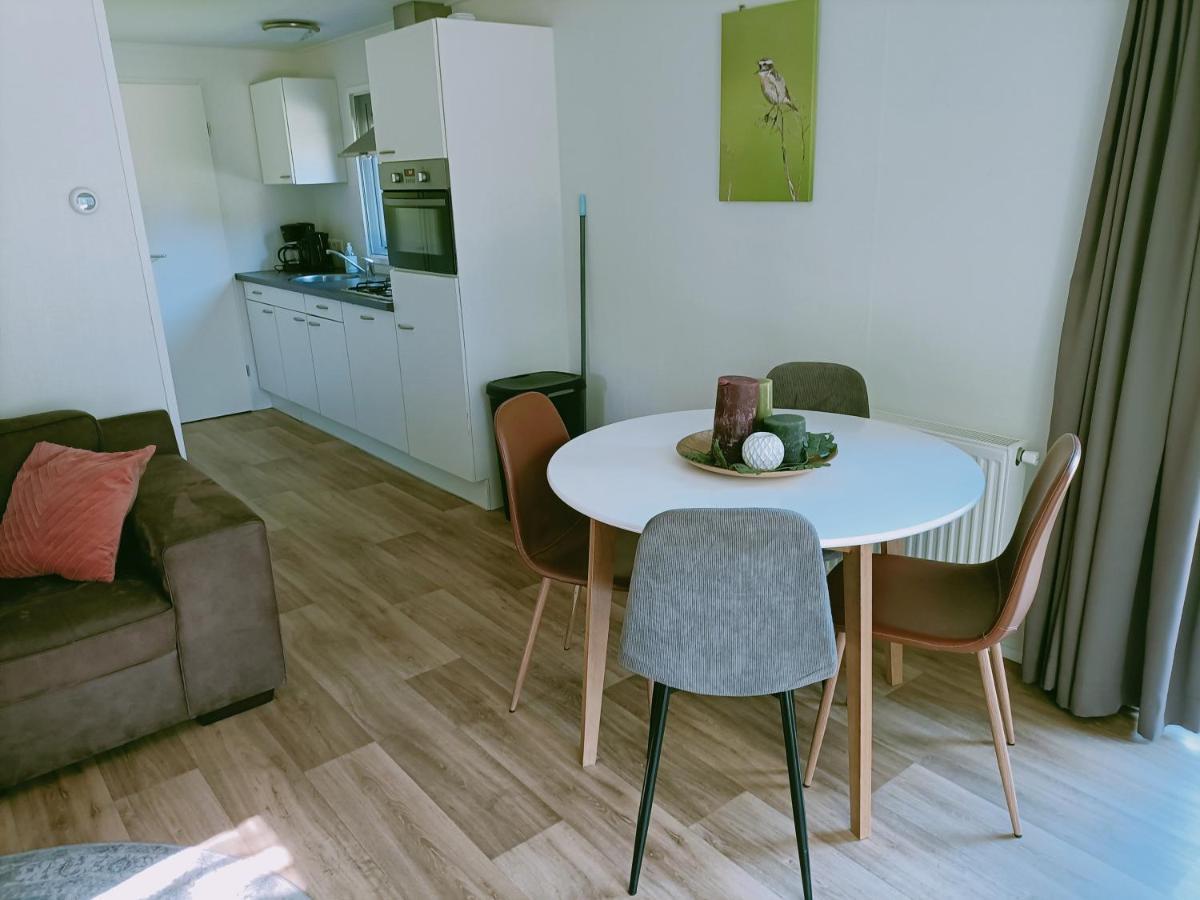 4P Chalet Tolve Met 4 Fietsen Vlakbij Natuurgebieden Drents Friese Wold, Fochteloerveen En Gevangenisdorp Veenhuizen Oosterwolde  Esterno foto